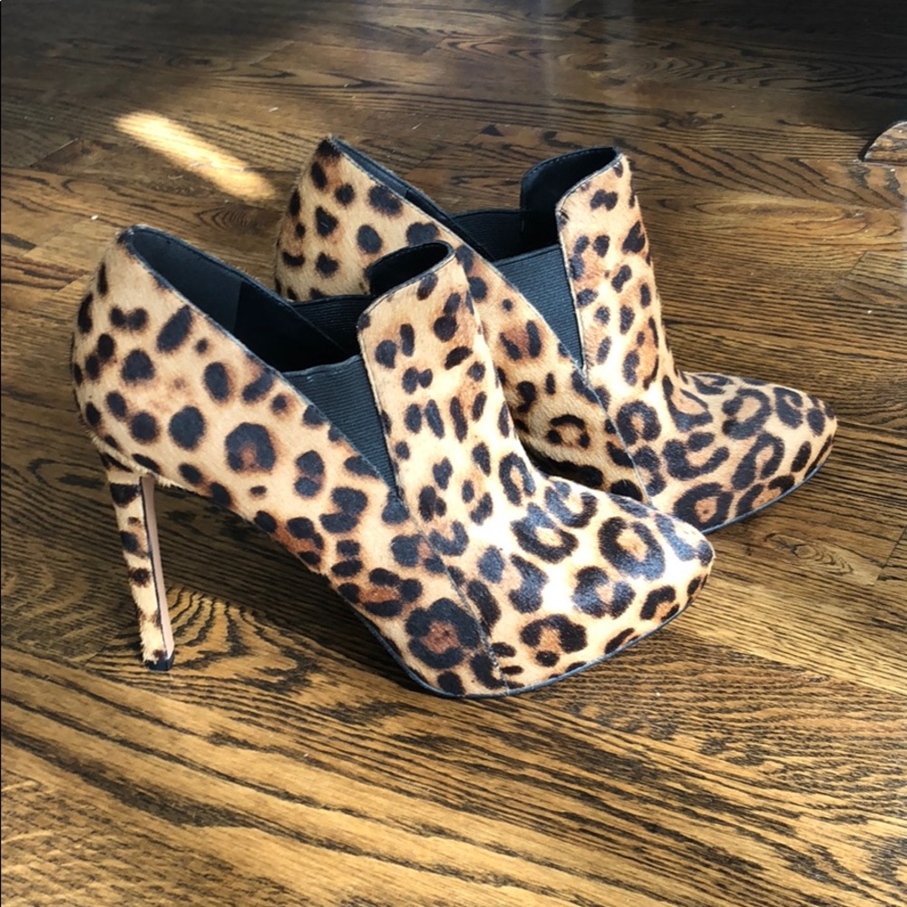 Nine West nutcracker leopard booties